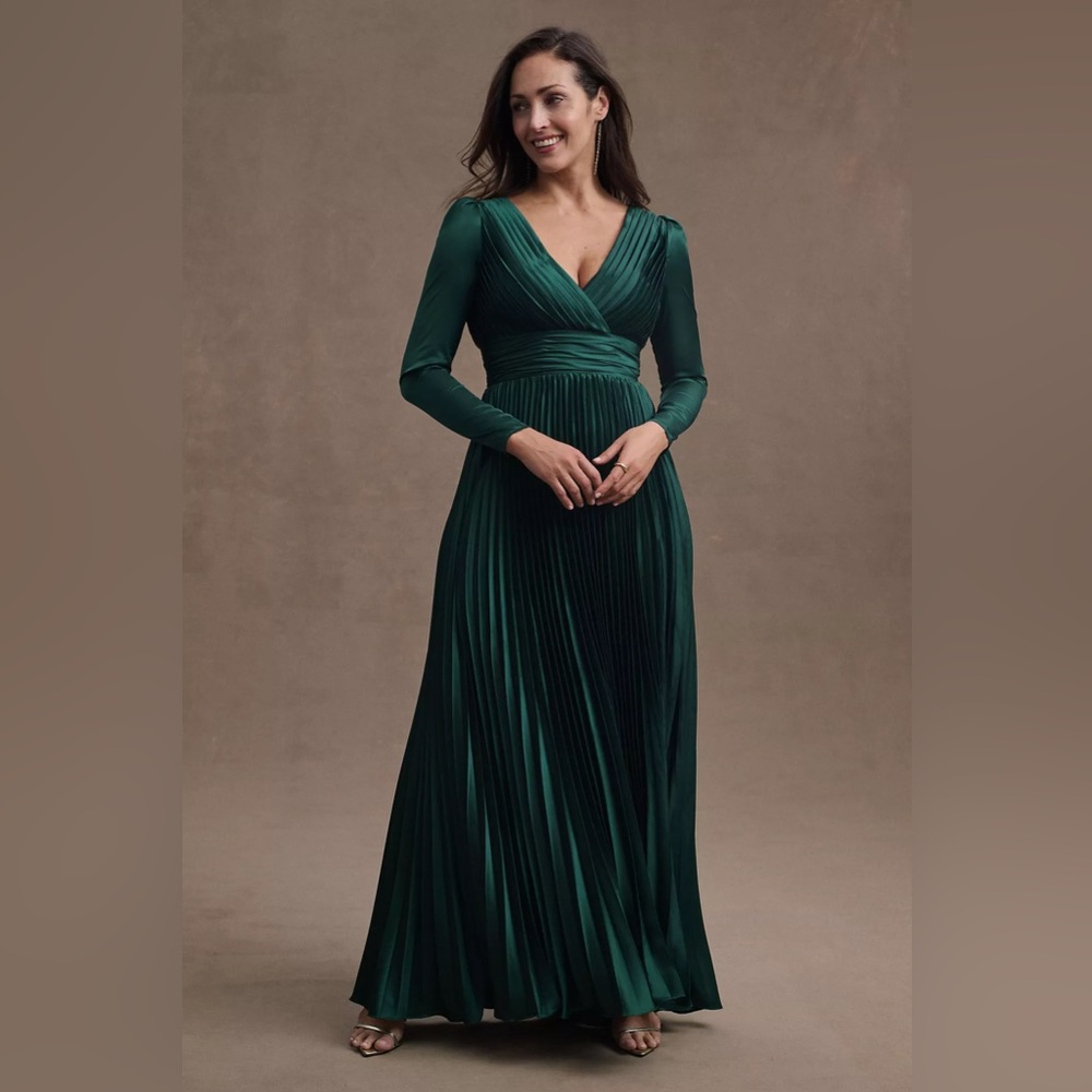 Mac Duggal Emerald Green Pleated Maxi Dress
